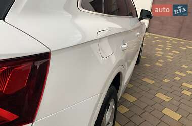 Внедорожник / Кроссовер Audi Q5 2018 в 