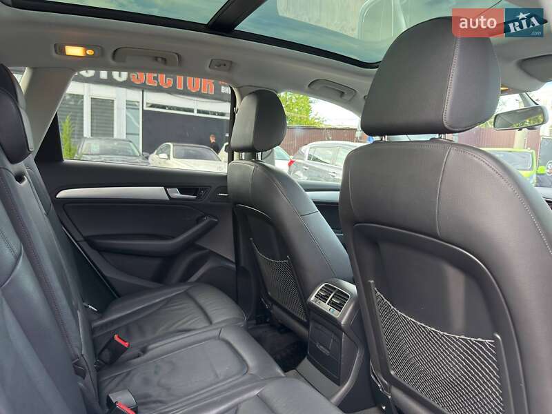 Позашляховик / Кросовер Audi Q5 2016 в Харкові