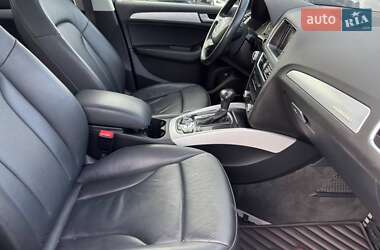 Позашляховик / Кросовер Audi Q5 2016 в 