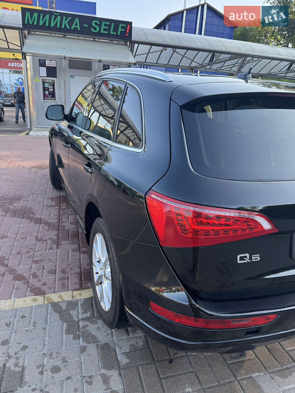 Позашляховик / Кросовер Audi Q5 2012 в Києві
