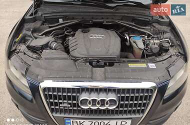 Внедорожник / Кроссовер Audi Q5 2010 в 