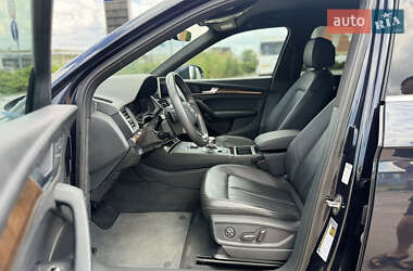 Внедорожник / Кроссовер Audi Q5 2019 в 
