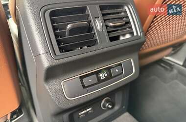 Внедорожник / Кроссовер Audi Q5 2022 в 