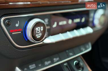 Внедорожник / Кроссовер Audi Q5 2022 в 