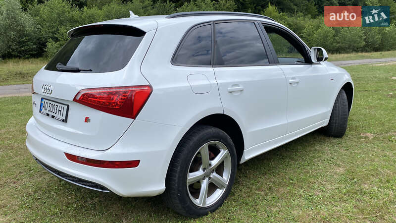 Позашляховик / Кросовер Audi Q5 2010 в Ужгороді