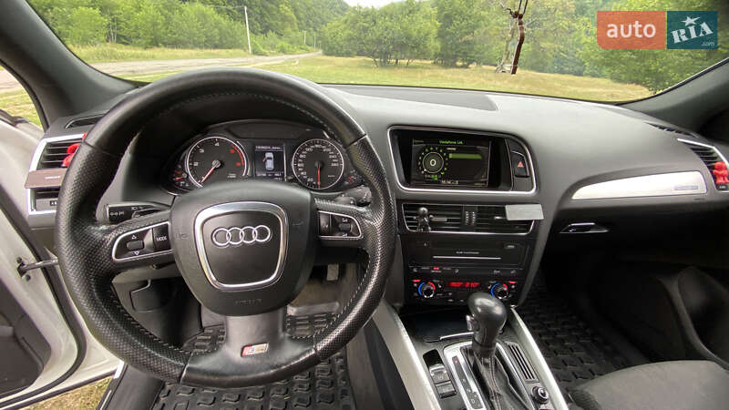 Позашляховик / Кросовер Audi Q5 2010 в Ужгороді