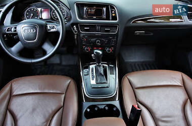 Внедорожник / Кроссовер Audi Q5 2012 в 