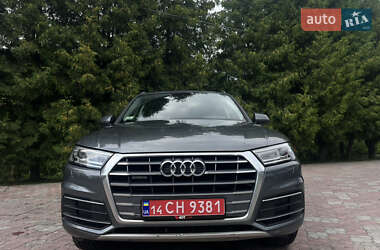 Внедорожник / Кроссовер Audi Q5 2017 в 