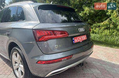 Внедорожник / Кроссовер Audi Q5 2017 в 