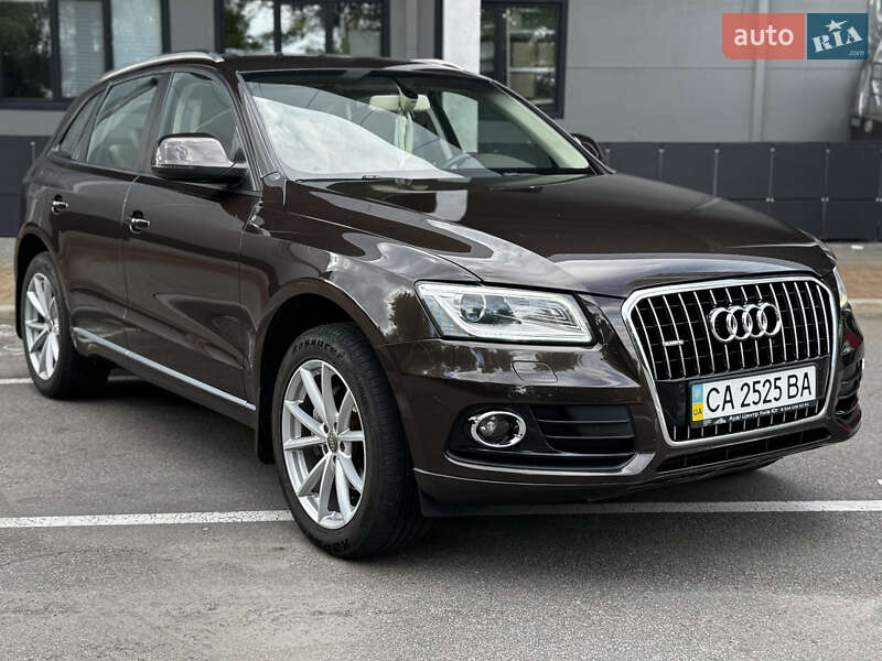 Позашляховик / Кросовер Audi Q5 2013 в 