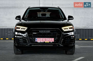 Внедорожник / Кроссовер Audi Q5 2018 в 