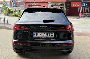 Внедорожник / Кроссовер Audi Q5 2024 в 