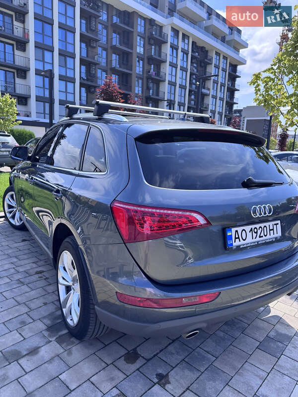 Позашляховик / Кросовер Audi Q5 2011 в Ужгороді