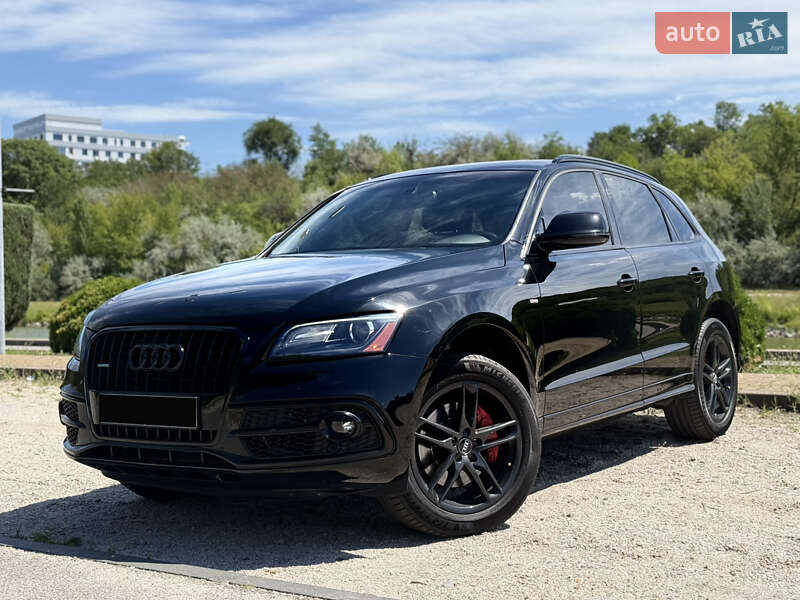 Позашляховик / Кросовер Audi Q5 2016 в 