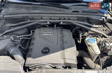 Позашляховик / Кросовер Audi Q5 2015 в 