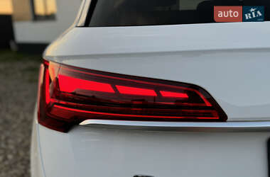 Внедорожник / Кроссовер Audi Q5 2021 в 