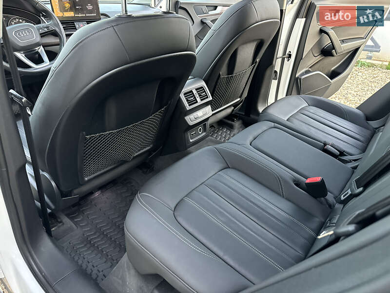 Внедорожник / Кроссовер Audi Q5 2021 в Стрые