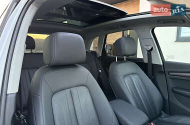 Внедорожник / Кроссовер Audi Q5 2021 в 