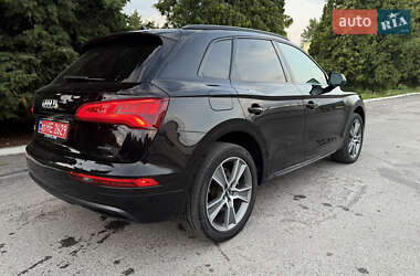 Внедорожник / Кроссовер Audi Q5 2019 в 