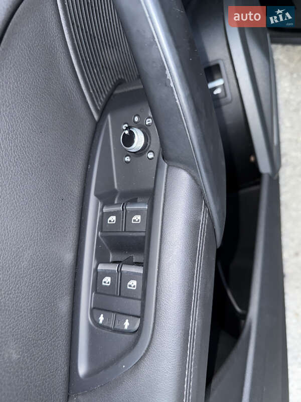 Позашляховик / Кросовер Audi Q5 2019 в Києві