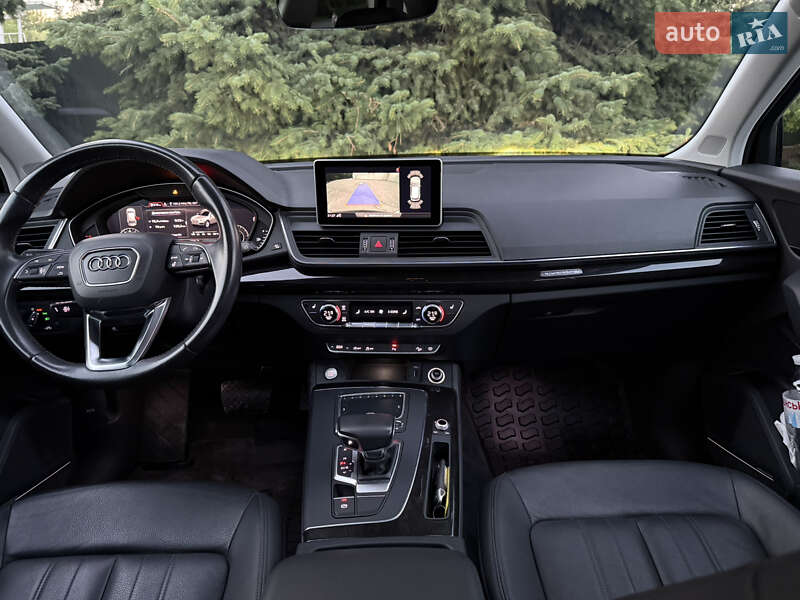 Позашляховик / Кросовер Audi Q5 2019 в Києві