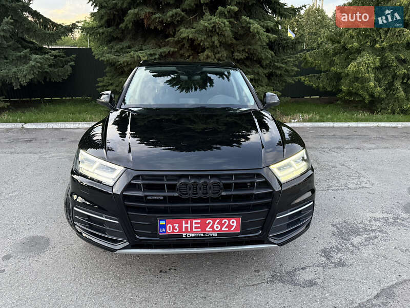Позашляховик / Кросовер Audi Q5 2019 в Києві