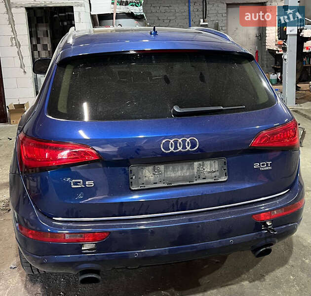 Внедорожник / Кроссовер Audi Q5 2012 в Камне-Каширском