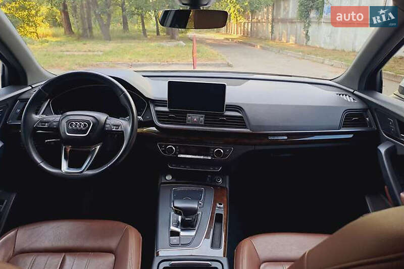 Внедорожник / Кроссовер Audi Q5 2018 в Львове