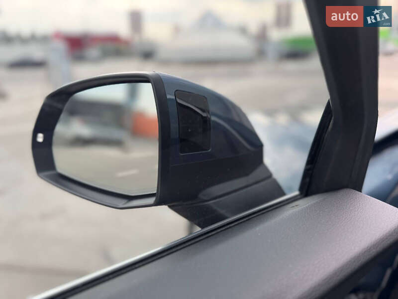 Внедорожник / Кроссовер Audi Q5 2018 в Киеве