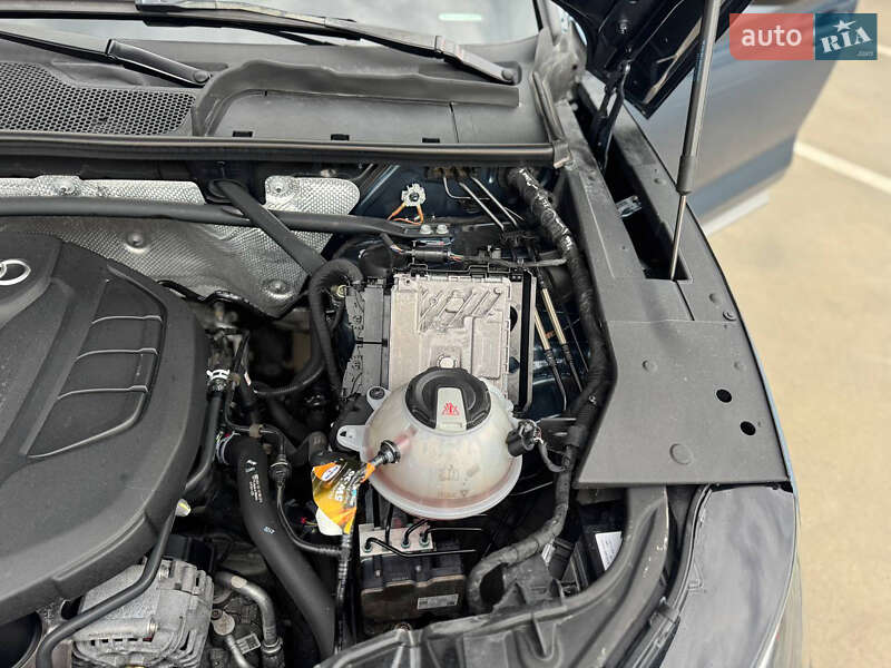 Внедорожник / Кроссовер Audi Q5 2018 в Киеве