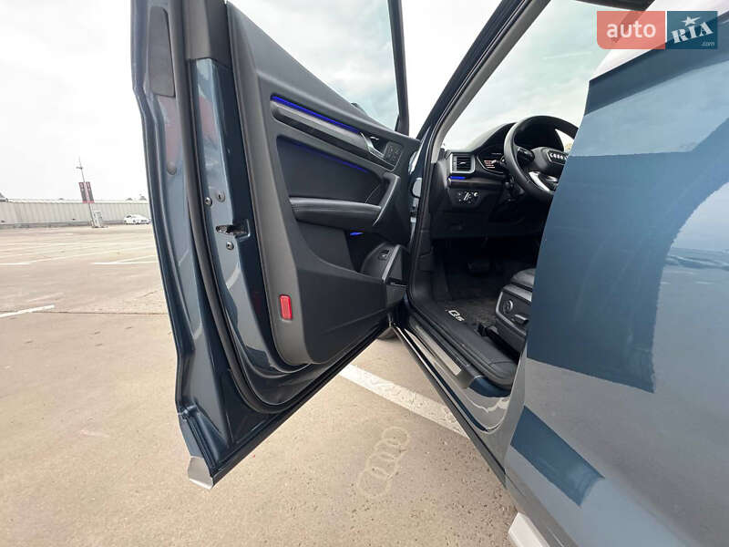 Внедорожник / Кроссовер Audi Q5 2018 в Киеве