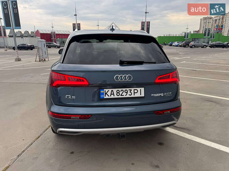 Внедорожник / Кроссовер Audi Q5 2018 в Киеве