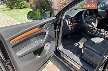 Внедорожник / Кроссовер Audi Q5 2020 в 