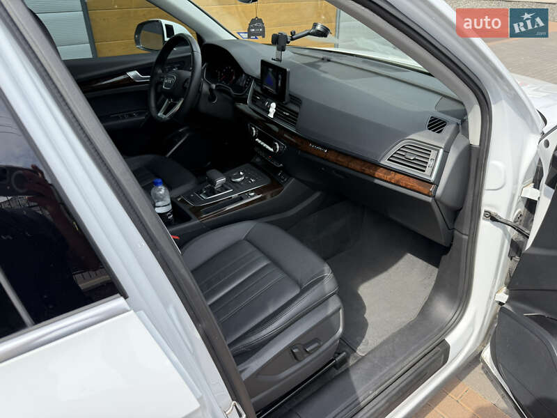 Внедорожник / Кроссовер Audi Q5 2020 в Белой Церкви