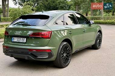 Внедорожник / Кроссовер Audi Q5 2021 в 