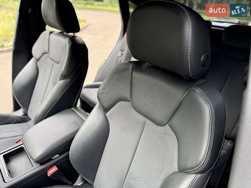 Позашляховик / Кросовер Audi Q5 2021 в Києві