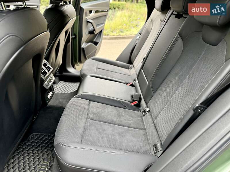 Позашляховик / Кросовер Audi Q5 2021 в Києві
