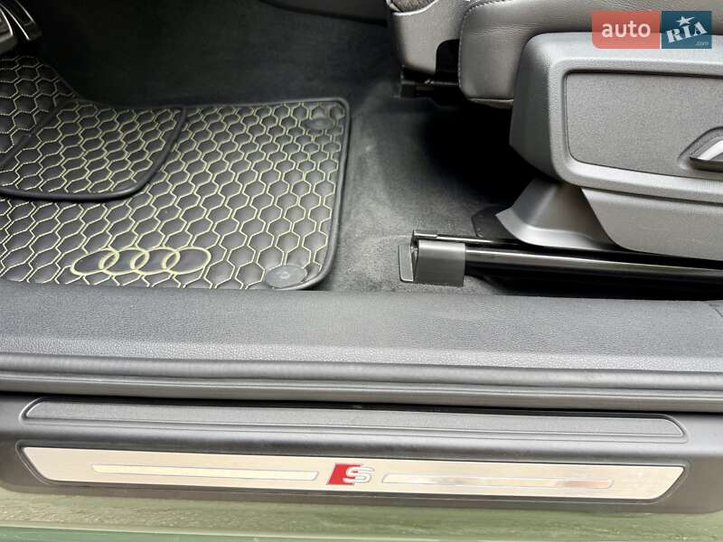 Позашляховик / Кросовер Audi Q5 2021 в Києві