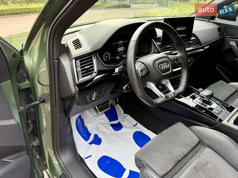 Позашляховик / Кросовер Audi Q5 2021 в Києві