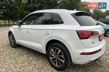 Позашляховик / Кросовер Audi Q5 2023 в 