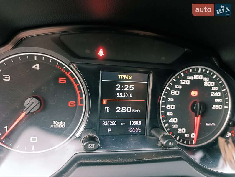 Внедорожник / Кроссовер Audi Q5 2011 в Ужгороде