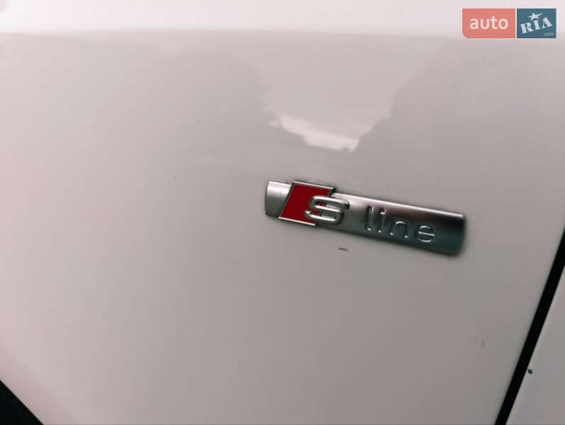Внедорожник / Кроссовер Audi Q5 2011 в Ужгороде