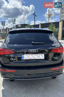 Позашляховик / Кросовер Audi Q5 2012 в 