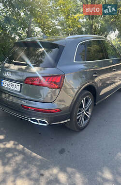 Внедорожник / Кроссовер Audi Q5 2020 в 
