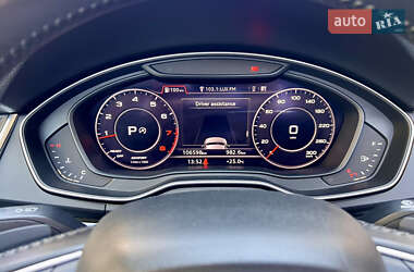 Внедорожник / Кроссовер Audi Q5 2018 в 