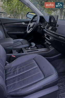 Внедорожник / Кроссовер Audi Q5 2023 в 