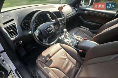 Внедорожник / Кроссовер Audi Q5 2016 в 