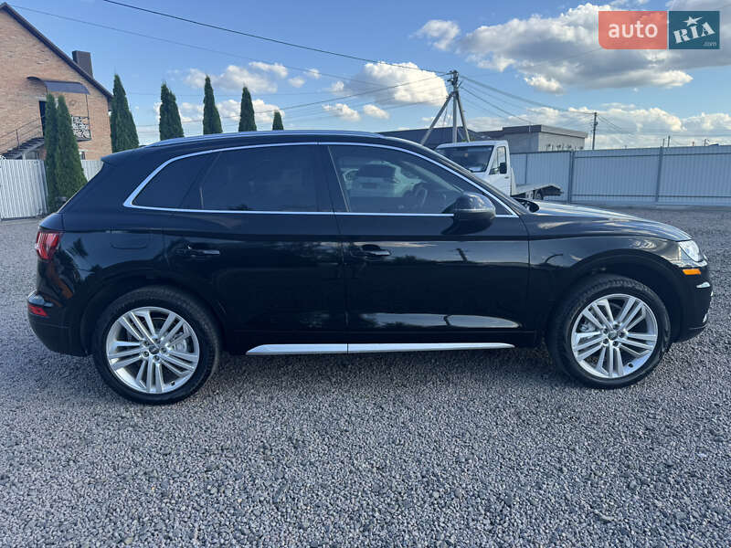 Внедорожник / Кроссовер Audi Q5 2018 в Луцке