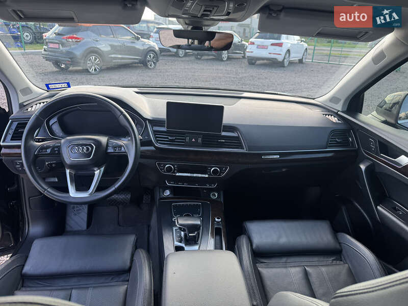 Внедорожник / Кроссовер Audi Q5 2018 в Луцке
