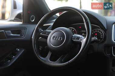 Внедорожник / Кроссовер Audi Q5 2016 в 